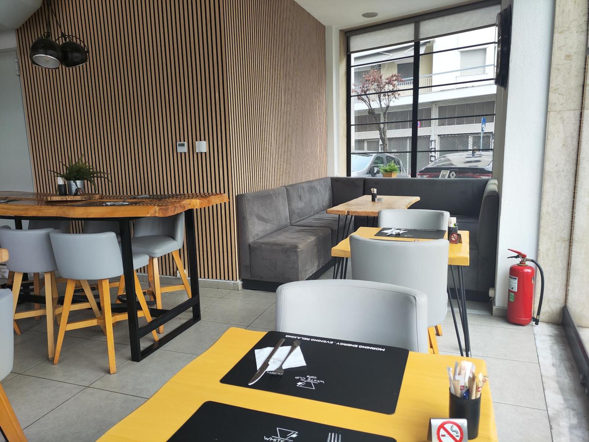White Luxury Acomodação com café da manhã Tessalónica Exterior foto